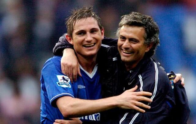 同时也让马 同时也让马