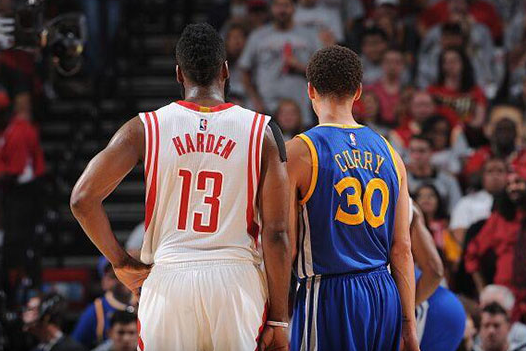 体育竞技中 体育竞技中