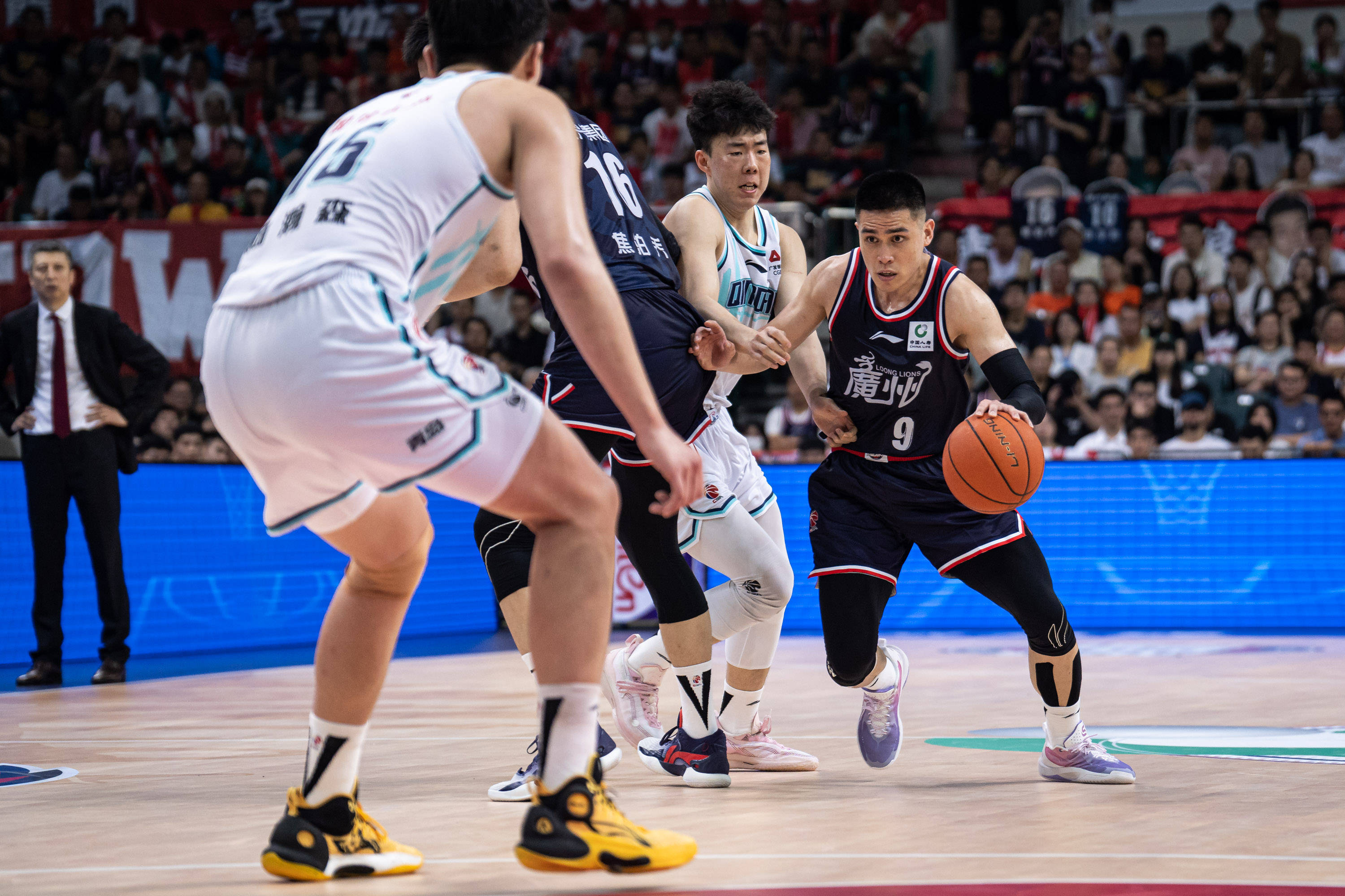 还要保持对 还要保持对