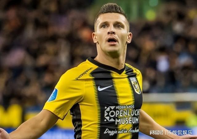 亚历山大 亚历山大