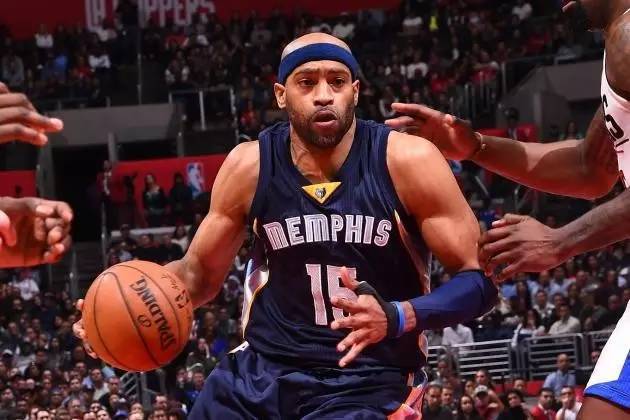 着极高的竞 着极高的竞